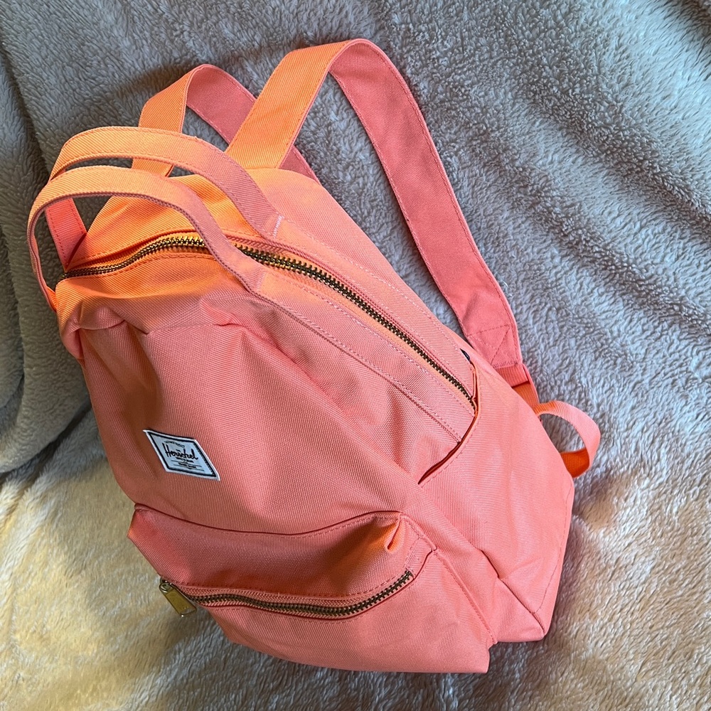 NWOT HERSCHEL SUPPLY CO 15L Grove Backpack - Picture 6 of 16